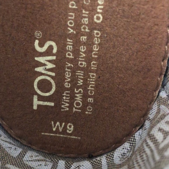 Toms shoes - Picture 3 of 3